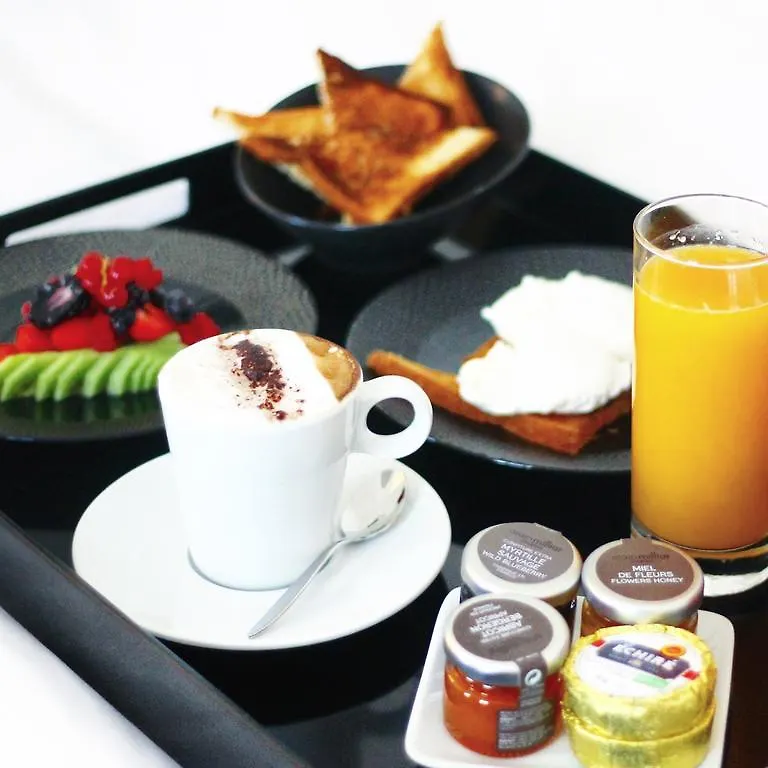 Marignan Champs-elysees Hotel