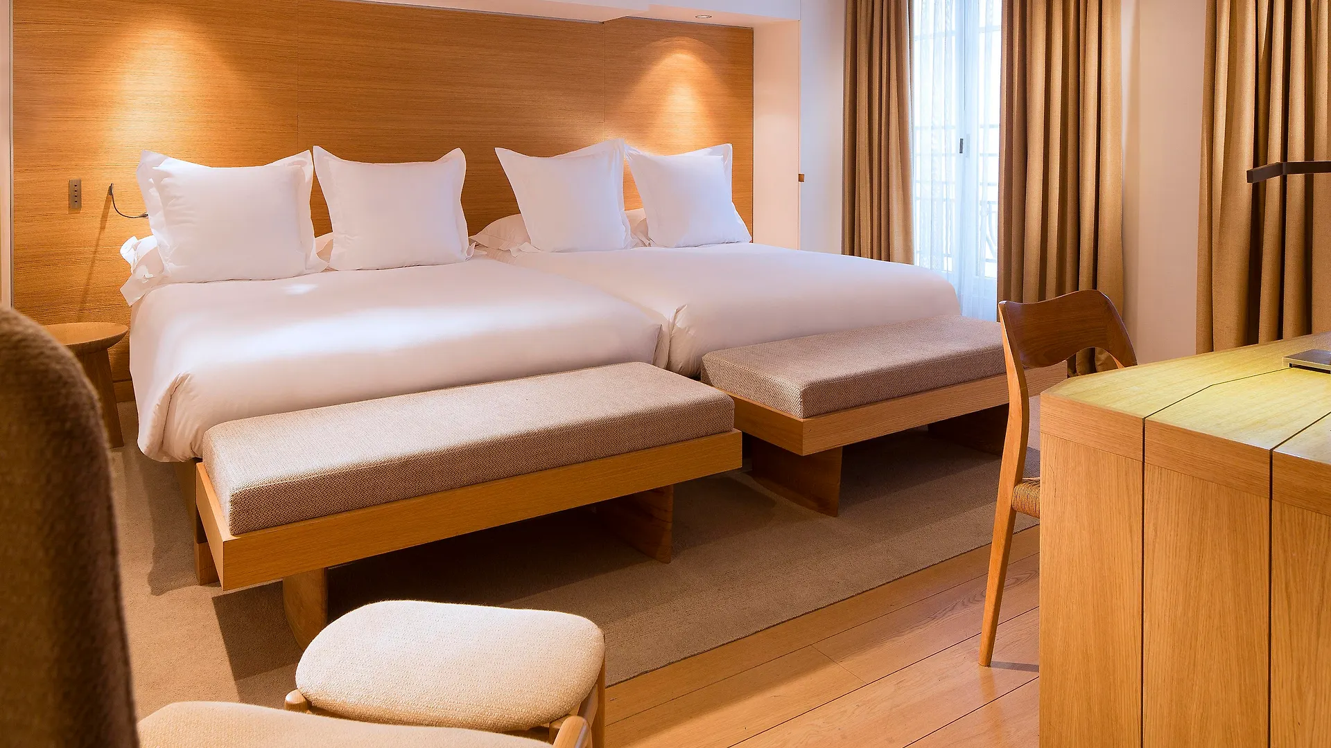 Hotel Marignan Champs-elysees Paris