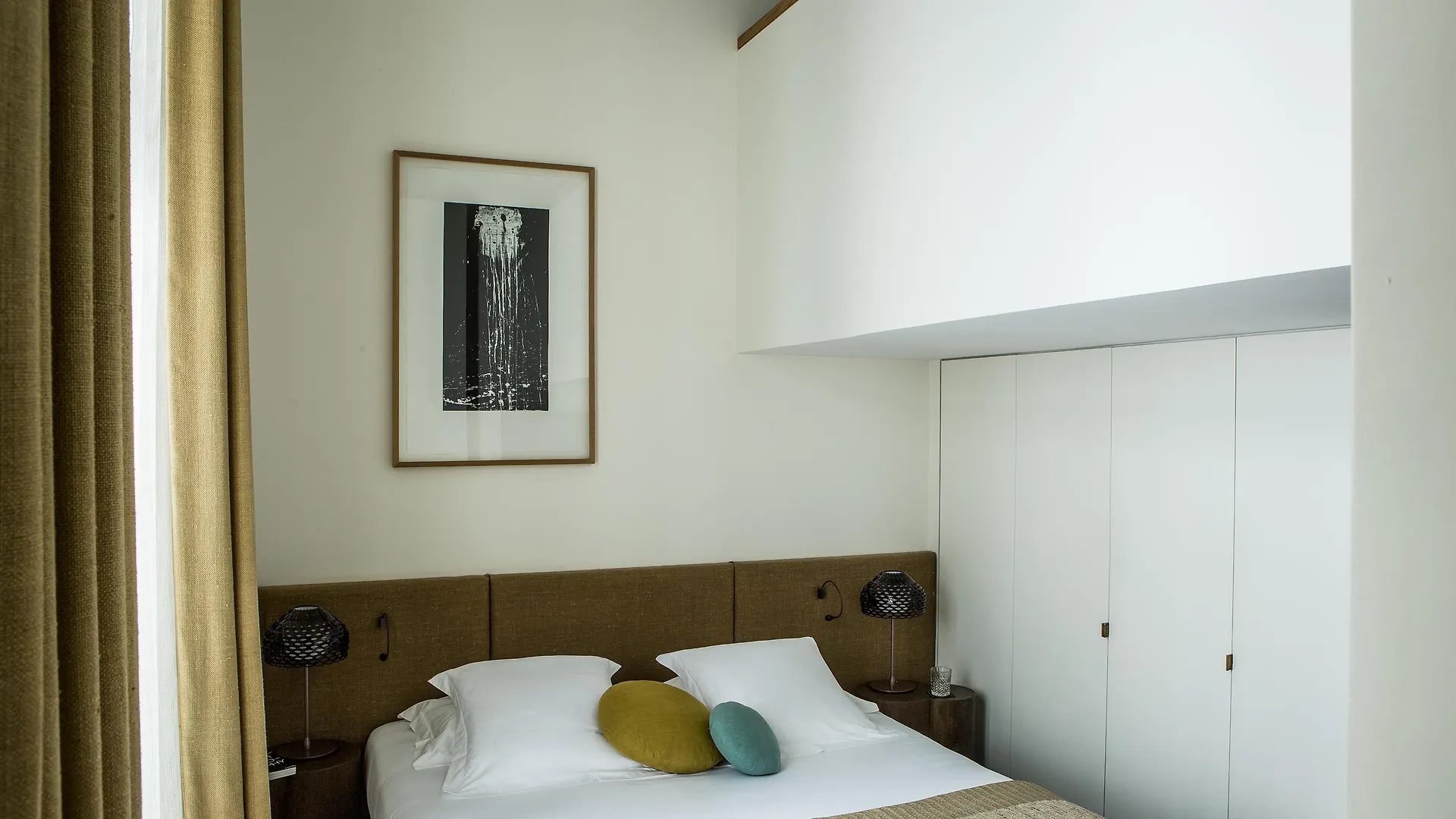 Hotel Marignan Champs-elysees Paris