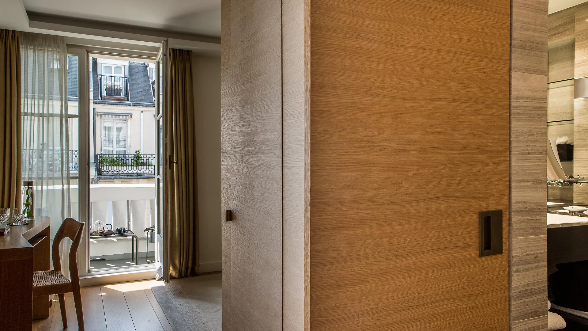 Hotel Marignan Champs-elysees 5*