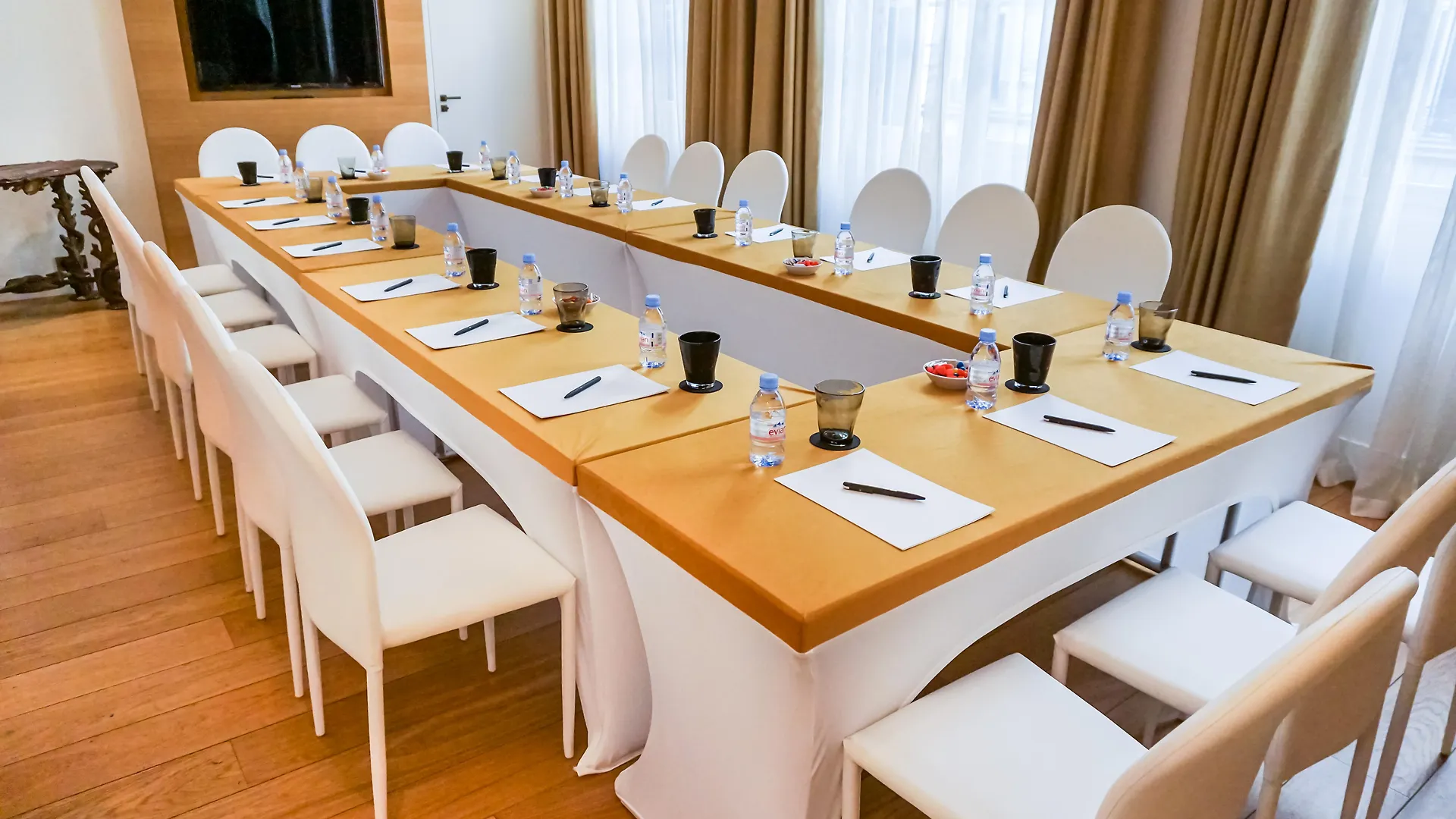 Marignan Champs-elysees Hotel 5*