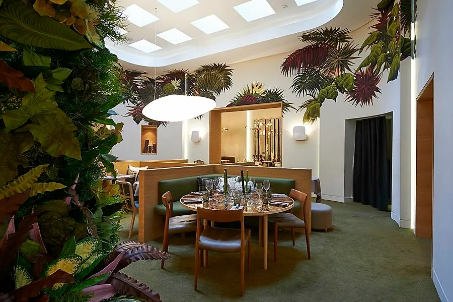 Marignan Champs-elysees Hotel 5*